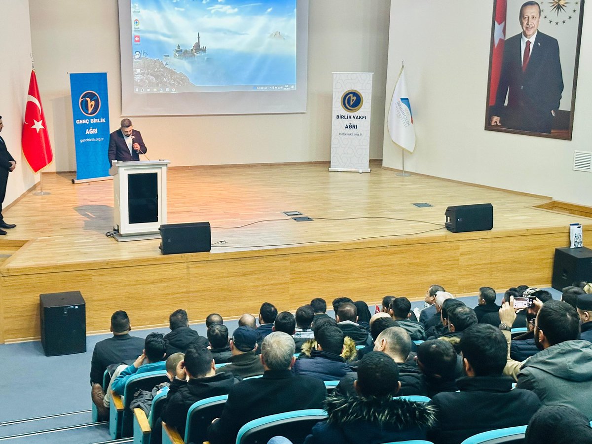 melihdenizbv's tweet photo. Konuğumuz Deprem Uzmanı Yoshinori Moriwaki hocamızın anlatımıyla DEPREME HAZIR MIYIZ? konulu seminerimizi gerçekleştirdik. Programımıza katılan herkese teşekkür ederiz. Verimli bir seminer oldu. Ülke olarak çok eksiğimiz olduğunu da bir kez daha hatırladık. https://t.co/YqXB8t0dHZ