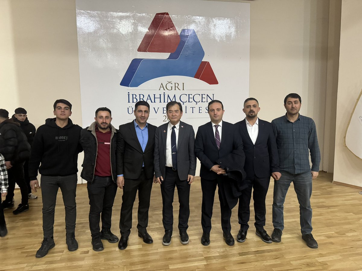 melihdenizbv's tweet photo. Konuğumuz Deprem Uzmanı Yoshinori Moriwaki hocamızın anlatımıyla DEPREME HAZIR MIYIZ? konulu seminerimizi gerçekleştirdik. Programımıza katılan herkese teşekkür ederiz. Verimli bir seminer oldu. Ülke olarak çok eksiğimiz olduğunu da bir kez daha hatırladık. https://t.co/YqXB8t0dHZ