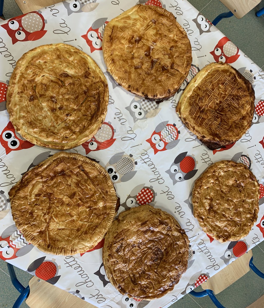 Karaboliade tweet media