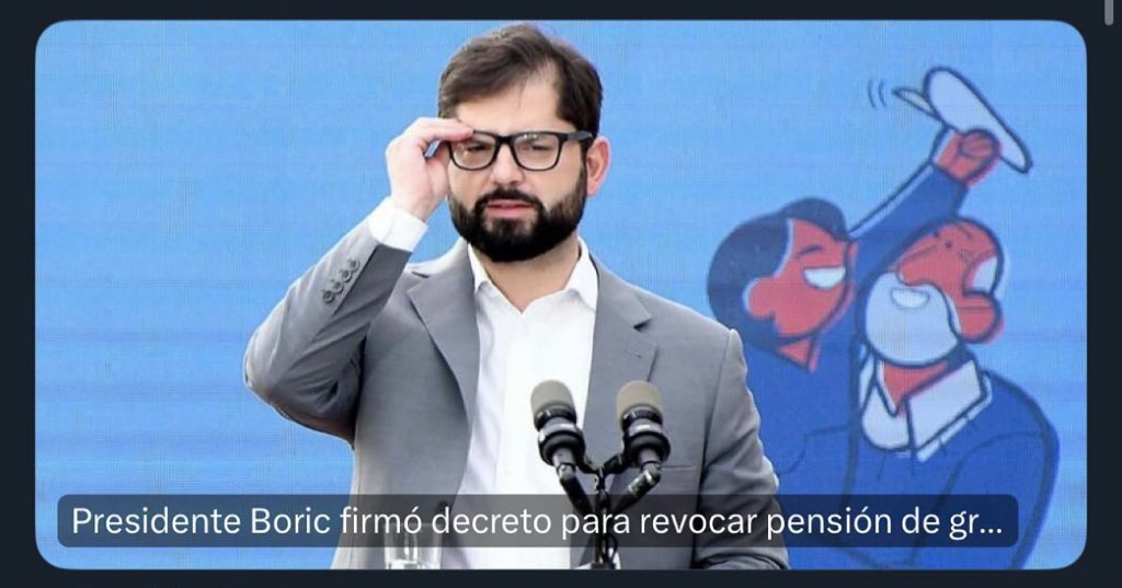 chilelibertaria's tweet photo. 🛑Presidente Boric firmó decreto para revocar pensión de gracia a condenado por pornografía infantil, en tanto para condenados por acoso sexual y delitos comunes,consideró mantenerles pensión pues los considera parte importante de la reconciliación del país. 

#PensionesDeGracia https://t.co/YaFYzE5HCL
