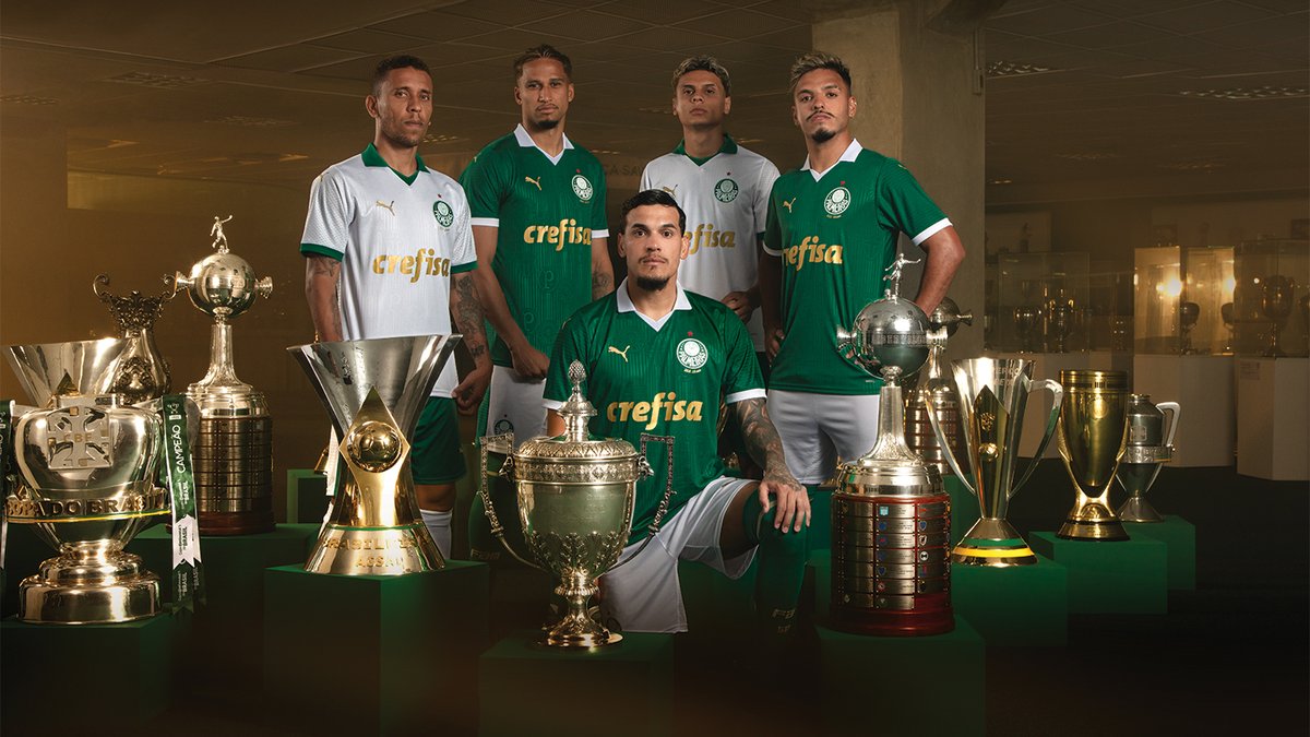 Palmeiras's tweet photo. Os mantos que nos tornam cada vez mais família! 💚🤍

@pumabrasil 🤝 Palmeiras

Já disponível em https://t.co/CUeTbb5rmN e https://t.co/EGZnSV2wc6. 🛒 ➤ https://t.co/gNgXrbrJEu 

#AvantiPalestra #ForeverFaster https://t.co/lWJnWn09lk