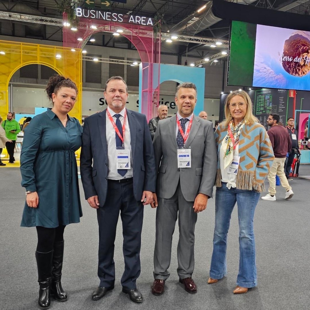 A.M. System tweet media