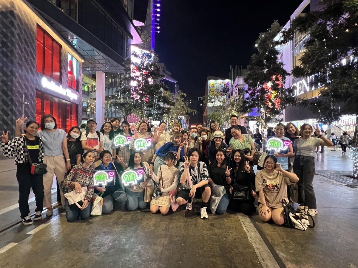 KachaFanClub's tweet photo. ขอบคุณโปโปที่มาให้กำลังใจและมาฟังคชาร้องเพลงในวันนี้ด้วยครับ 💚

#KachaNontanun https://t.co/mXmvsUxLP9