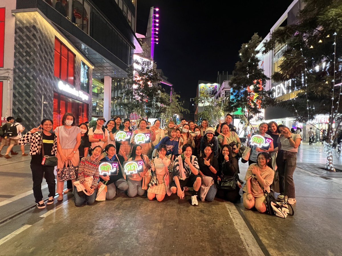 KachaFanClub's tweet photo. ขอบคุณโปโปที่มาให้กำลังใจและมาฟังคชาร้องเพลงในวันนี้ด้วยครับ 💚

#KachaNontanun https://t.co/mXmvsUxLP9