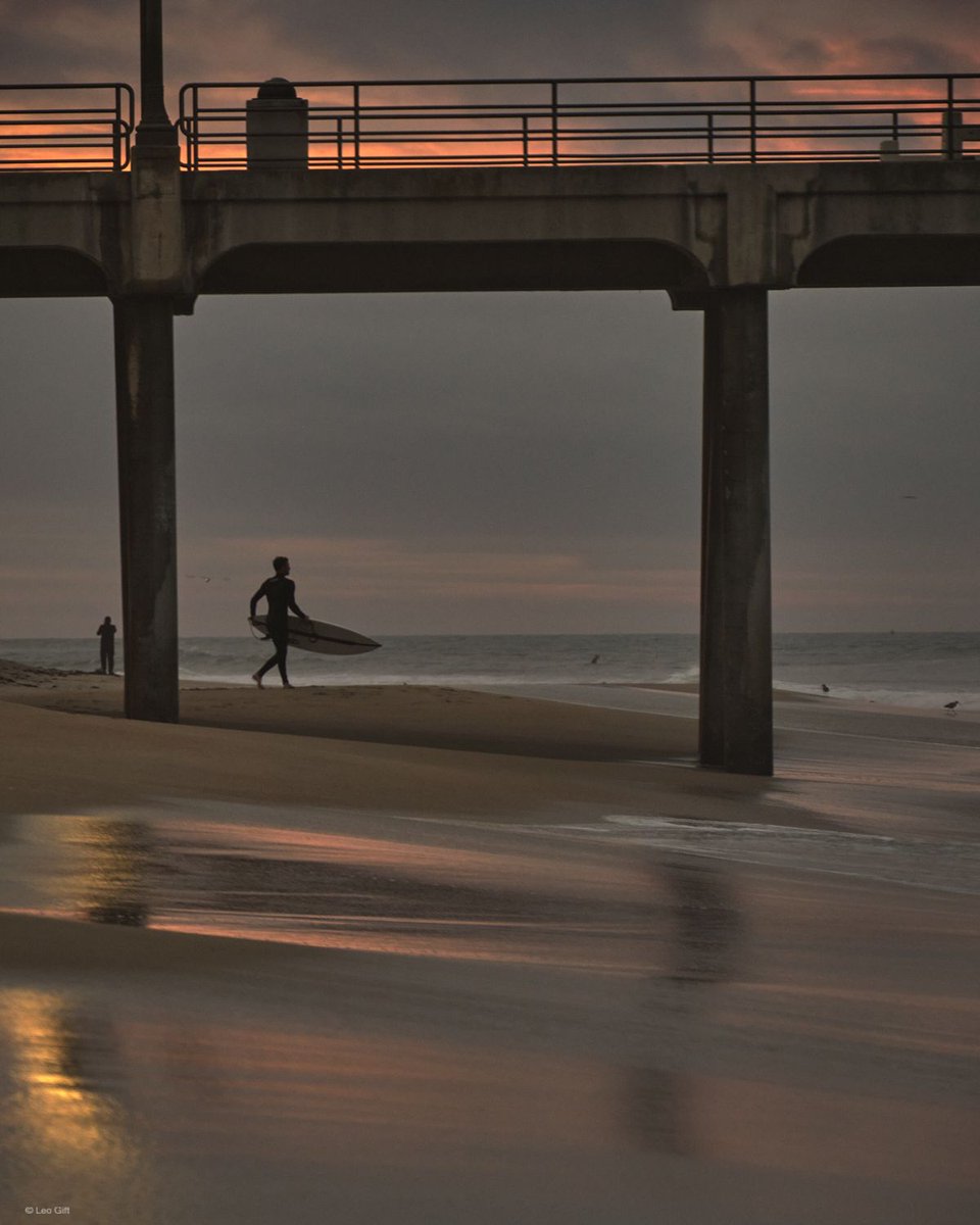 People at the beach
.
.
.
.
#anerdshoots #huntingtonbeach #sunrise #surfcity #huntington #sunrise_sunset_photogroup #fujifilmxt3 #fujifilmx #fujifilmx_us #tamronamericas #tamron18300 #visitcalifornia #california #ig_orangecounty #losangelesgrammers