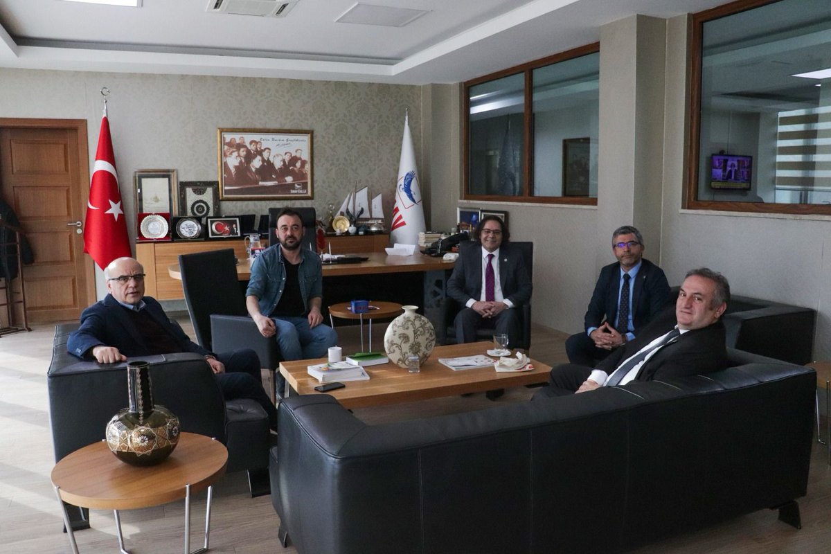 Özel Eğitim Öğretim Kurumlarında sunulan Psikolojik Danışma ve Rehberlik Hizmetleri 

Genel Başkanımız Mesut YILDIRIM ve Yönetim Kurulu üyelerimiz Sınav Eğitim Kurumları Kurucusu ve Yönetim Kurulu Başkanı Metin ÖZER’i ziyaret ettiler. Ziyaret kapsamında özel sektörde sunulan