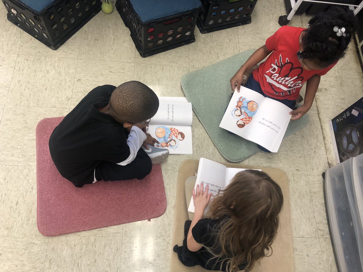 mcguire_teaches's tweet photo. Partner reading in KINDERGARTEN today! 🐾❤️ #WeArePopePanthers #ChooseUs https://t.co/2nXTfOgRzN