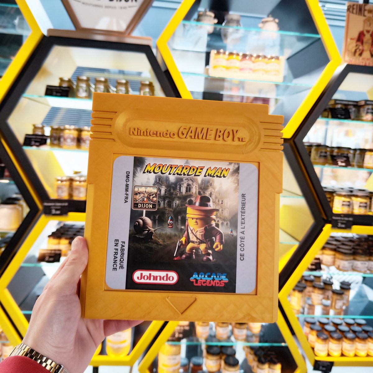 johndostudio's tweet photo. Si la moutarde ne vous monte pas trop au nez, on en parle demain 🤫😏

#dijon #moutarde #mustard @dijon @ArcadeLegendsFR #gameboy #retrogaming #gameborne #moutardeman https://t.co/PdnosoBZkF