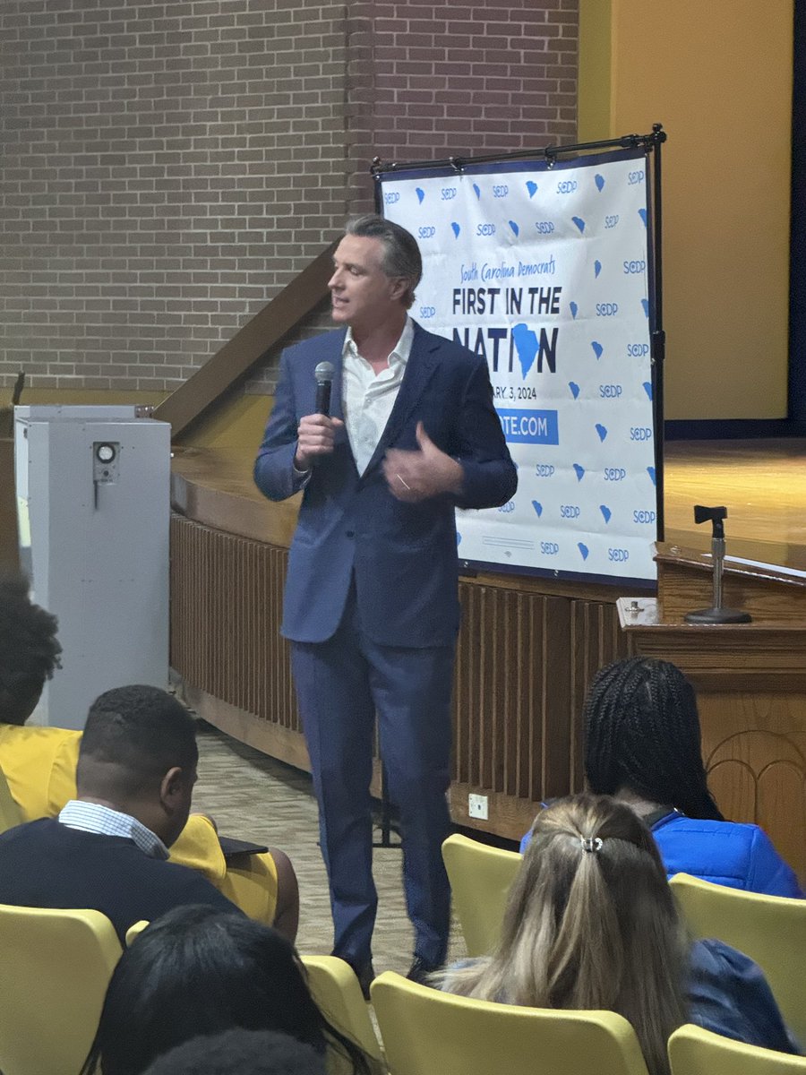 ChristaleSpain's tweet photo. Another strong day for the @scdp #wegofirst tour with stops in Sumter, Clarendon and Bamberg! Thanks @harrisonjaime @GavinNewsom and congressman @deanbphillips for joining us! https://t.co/S5J1wxKpoQ