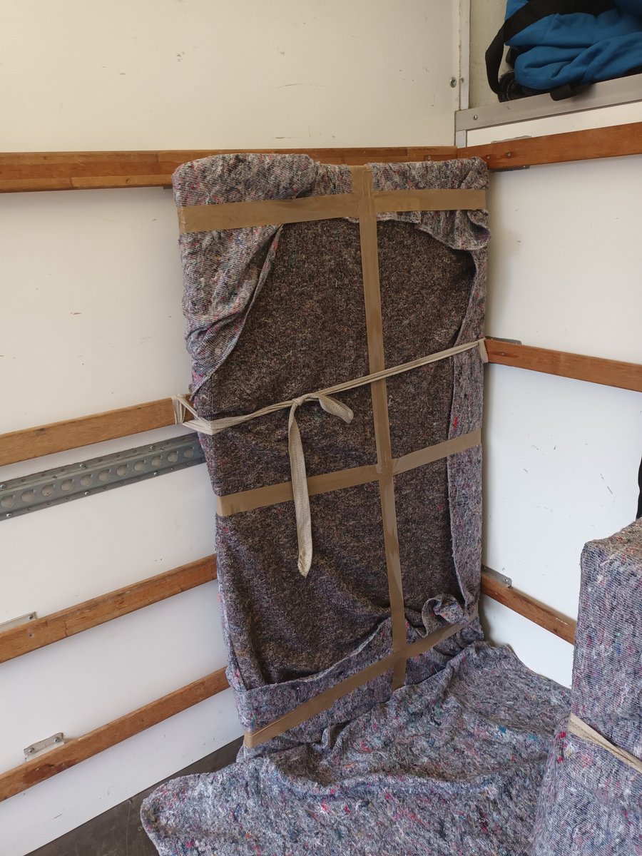 Not been on here for a week or so.... still figuring it out this #Twitter thing.
Few pictures from yesterday's job.
Clean white table needed abit of extra love ❤️ and care to ensure safe #Transportation up to #Ivybridge #Devon