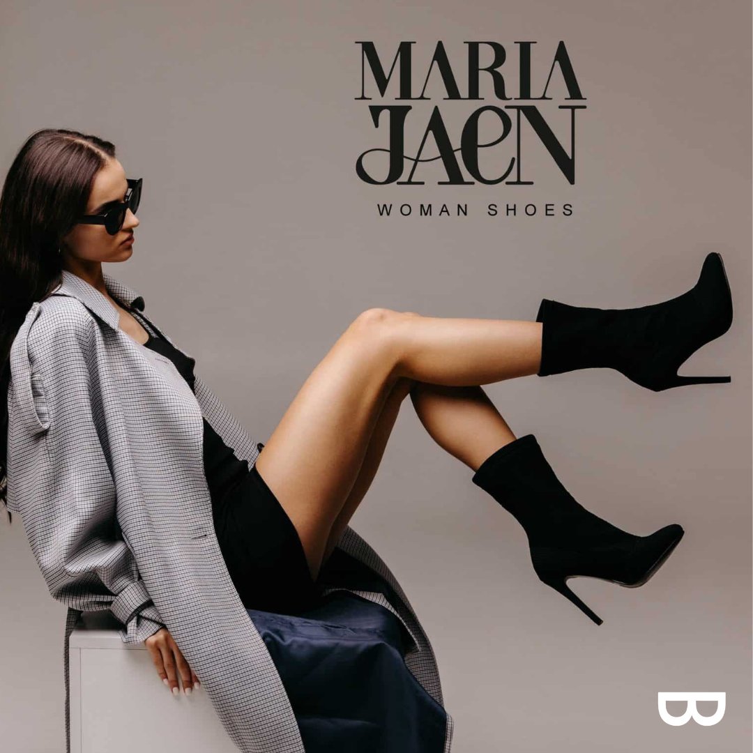 "Creación del logotipo María Jaén: un cambio de identidad visual"

Nos encargaron llevar a cabo la tarea de renovar su identidad visual, lo que dio lugar a la marca que conocemos hoy en día
El logotipo fue diseñado para ser adaptable y elegante.
 srbrand.es