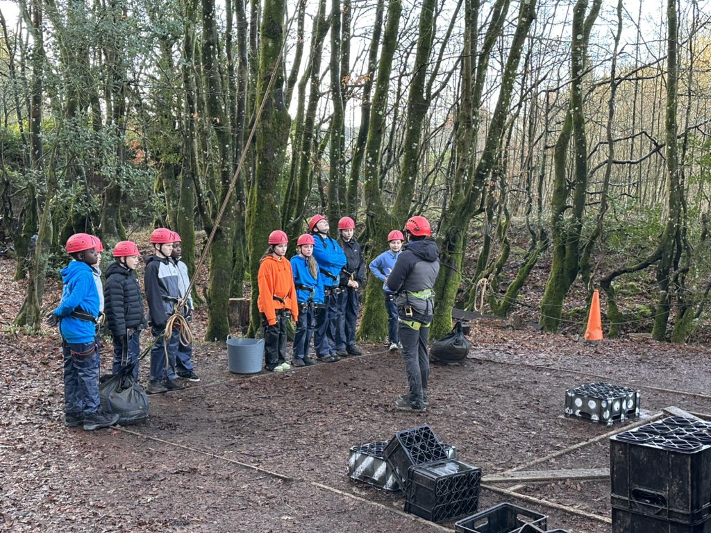 MrMcNulty3's tweet photo. Early morning Crate stacking https://t.co/j21tIkvMfl