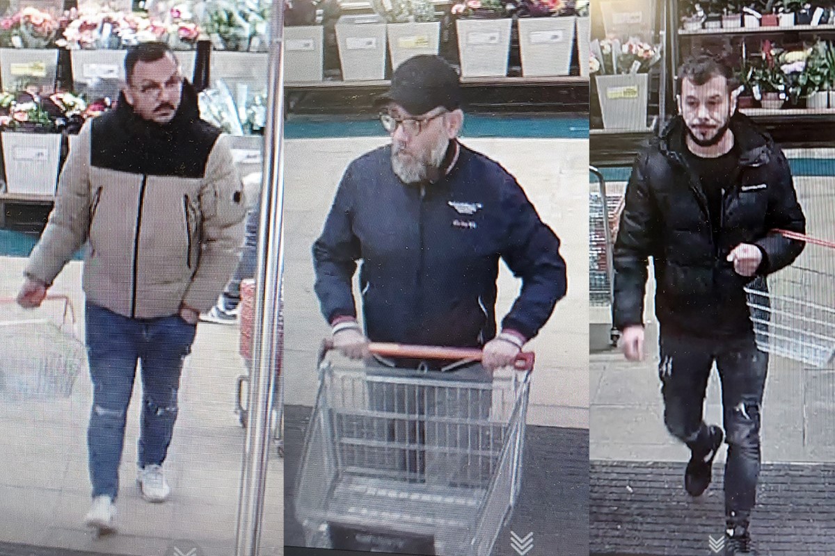 DerbysPolice's tweet photo. #APPEAL | Theft of a large quantity of alcohol in Chesterfield | References: 23*709159 and 23*749335 

We have released CCTV images of three men we would like to speak to in connection with the theft of alcohol totalling thousands of pounds.

More here: https://t.co/4NxZlZpP0L https://t.co/OSukIKIqy3