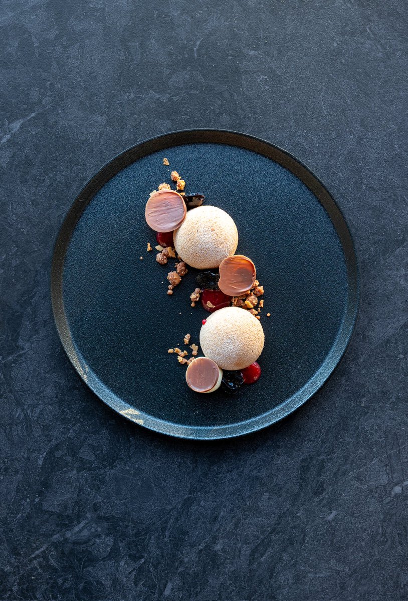 chef_erikVdV's tweet image. One thing that has been missing in Ireland is a dedicated space to learn the craft of fine patisserie, but no more, cause we have our website live now: co-labschool.ie

Come and learn from people who live and breathe patisserie in a fully equipped kitchen! 
Please share🙏