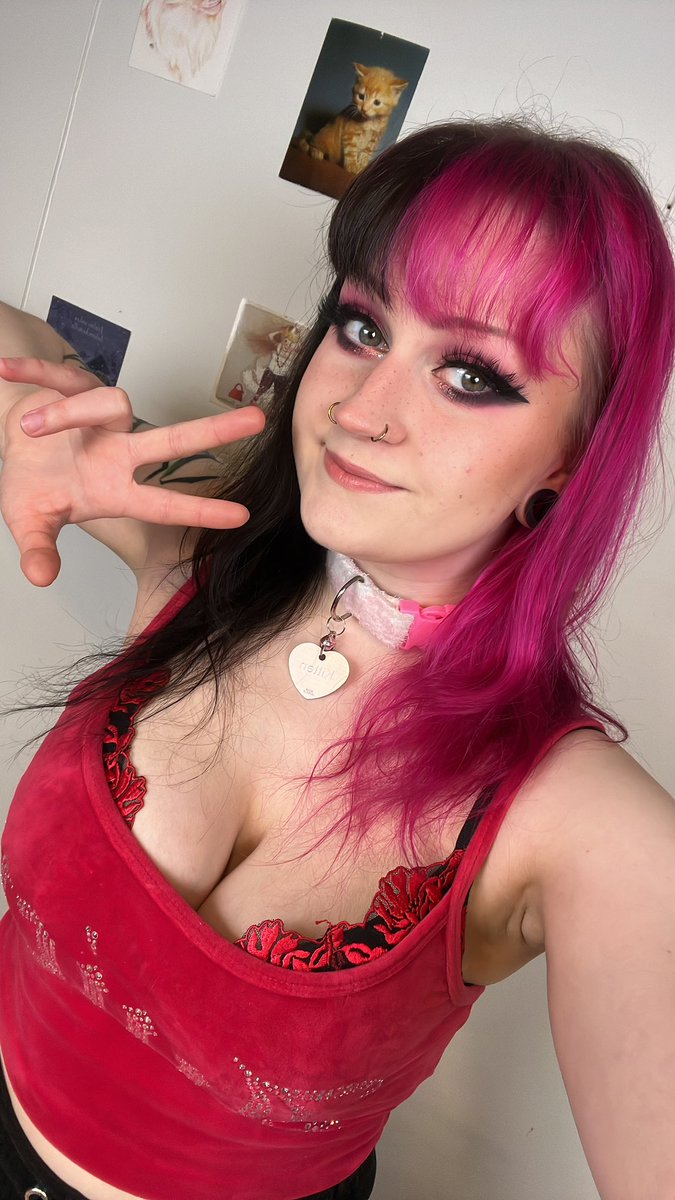 Come see my bday stream on twitch!! m.twitch.tv/maijuwu #twitchstreamer #gamergirl #justchatting