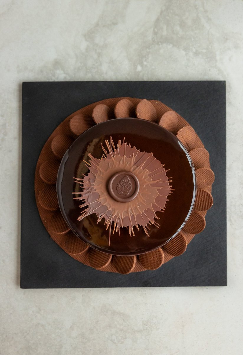 chef_erikVdV's tweet image. One thing that has been missing in Ireland is a dedicated space to learn the craft of fine patisserie, but no more, cause we have our website live now: co-labschool.ie

Come and learn from people who live and breathe patisserie in a fully equipped kitchen! 
Please share🙏