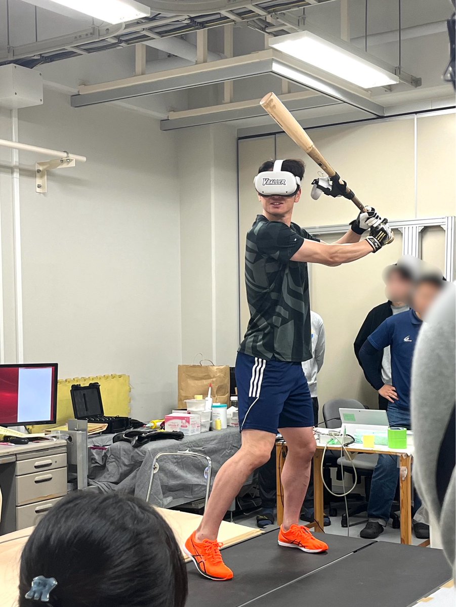 vballer_'s tweet photo. 【VR×近本選手】
NHK「スポーツ×ヒューマン」にて、
阪神タイガース #近本光司 選手 に #VBALLER をご体験頂きました!
V-BALLERは、VR空間で実際の投球を完全に再現しており、データからパフォーマンスの可視化や分析を行えます。
https://t.co/KdsYK9uXQt
#NHK #VR #野球 https://t.co/V9JFfWyYBl