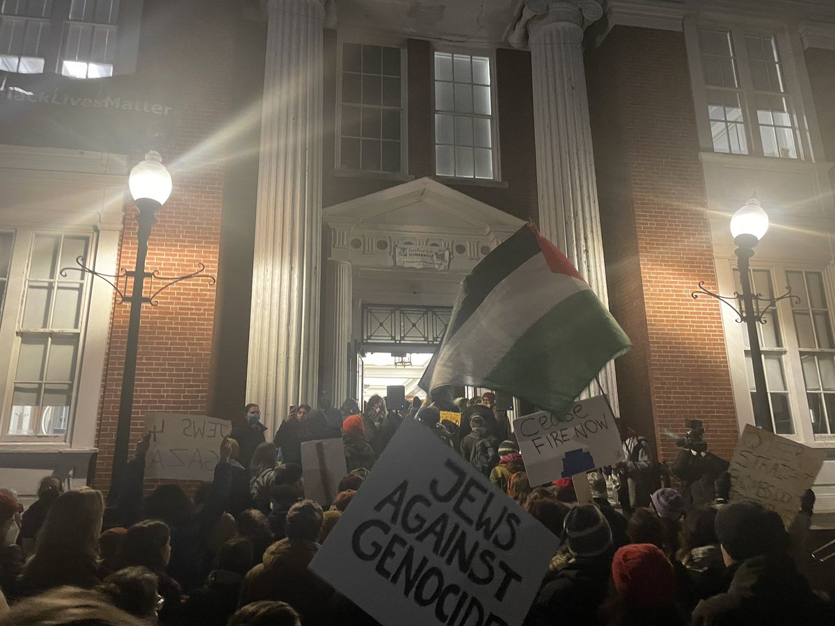 Erika Uyterhoeven tweet media