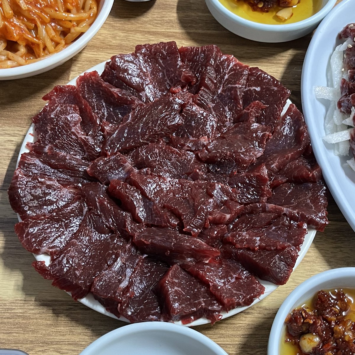 PINKS2ODA's tweet photo. 대구여행 느낌 좋았던
식당 .. 카페 .. 소품샵 .. 기록 .. 🌀🤍🎀🍥 https://t.co/x6GBhTDlS9