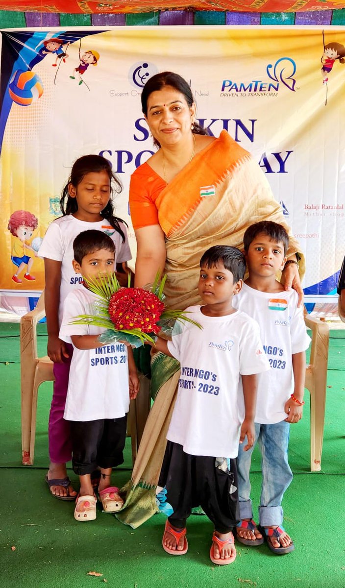 Smt. Priyankaa Varghese, IFS, Dean of FCRI, joined Republic Day celebrations at #FCRIHyderabad, emphasizing the importance of #RepublicDay and individual responsibilities in upholding our Constitution. Inspiring commitment to national growth, her words resonated with the audience