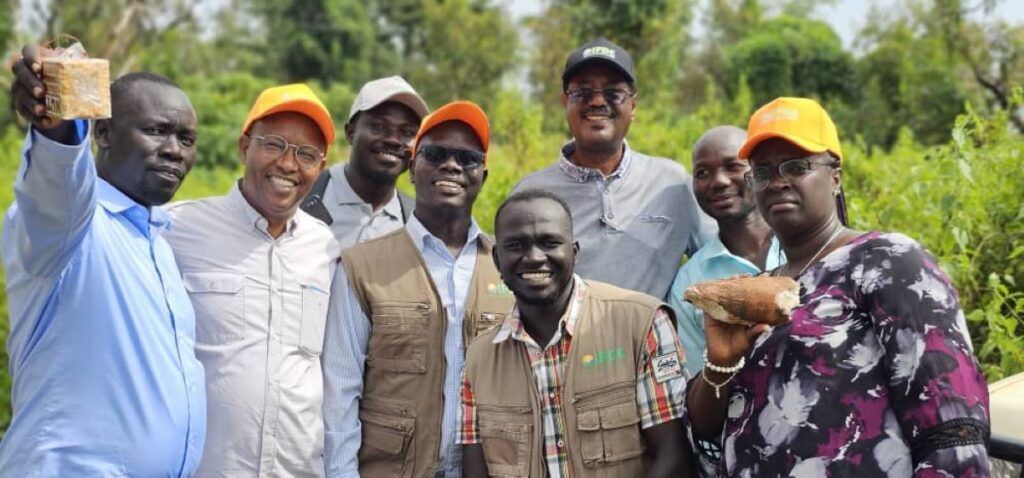 IFDCGlobal's tweet image. With help from PROSeed Ltd. and the A3-SEED project, Josephine Garebere, a #Seed producer, improved her #Business through training on the best practices of #Producing quality seeds, from #Land preparation to #Harvesting and #Marketing.

👇 ifdc.org/2024/01/12/agr…

@NLinSouthSudan