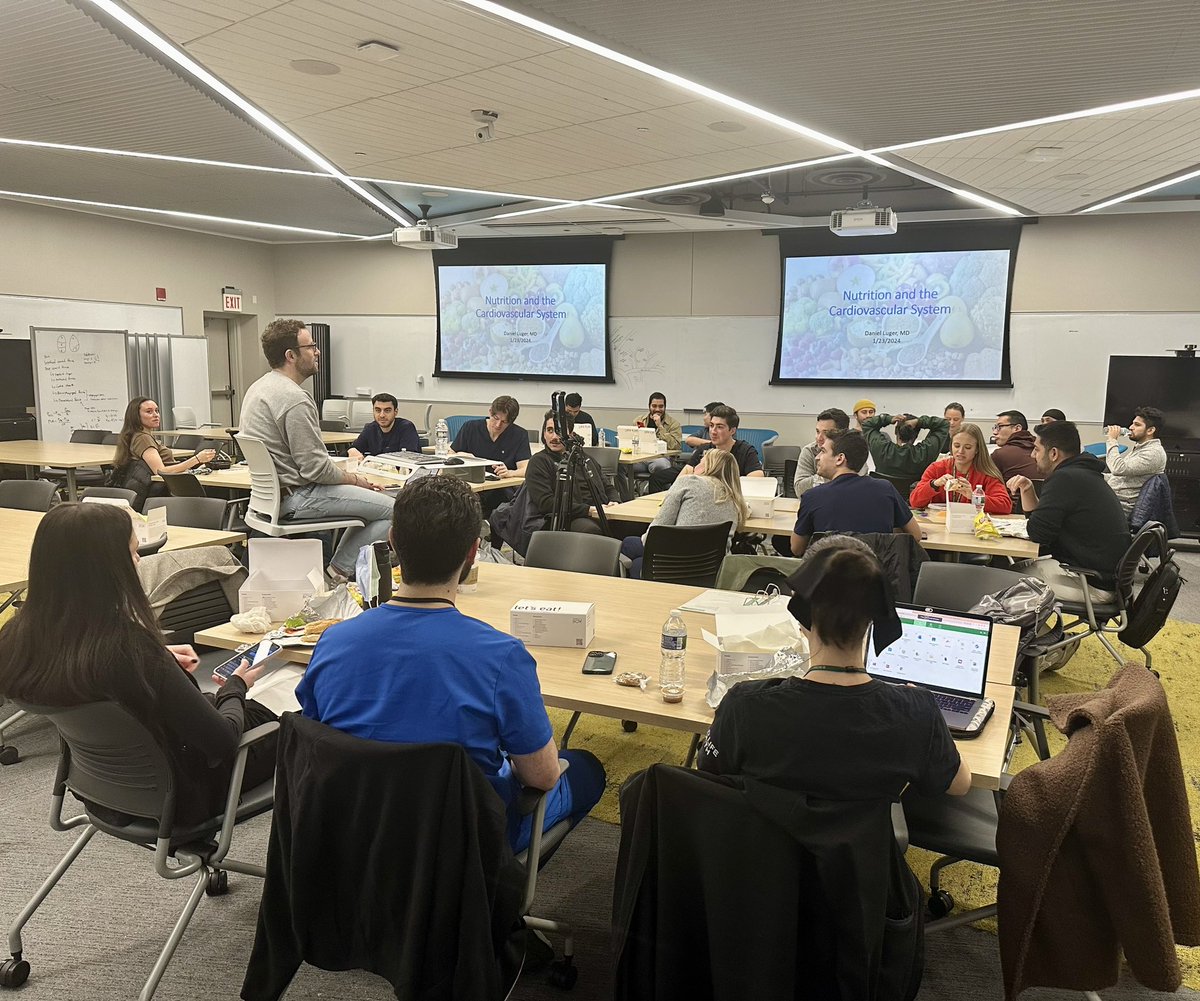 ElizabethSimkus's tweet photo. We had a great turnout for our Rush’s Food as Medicine student LMIG this week. Fantastic presentation by cardiologist, Dr. Luger on Nutrition and the Cardiovascular System. @cardio10s, we are honored to carry on this work @RushMedical #plantbased https://t.co/yzo3ls0Mjb