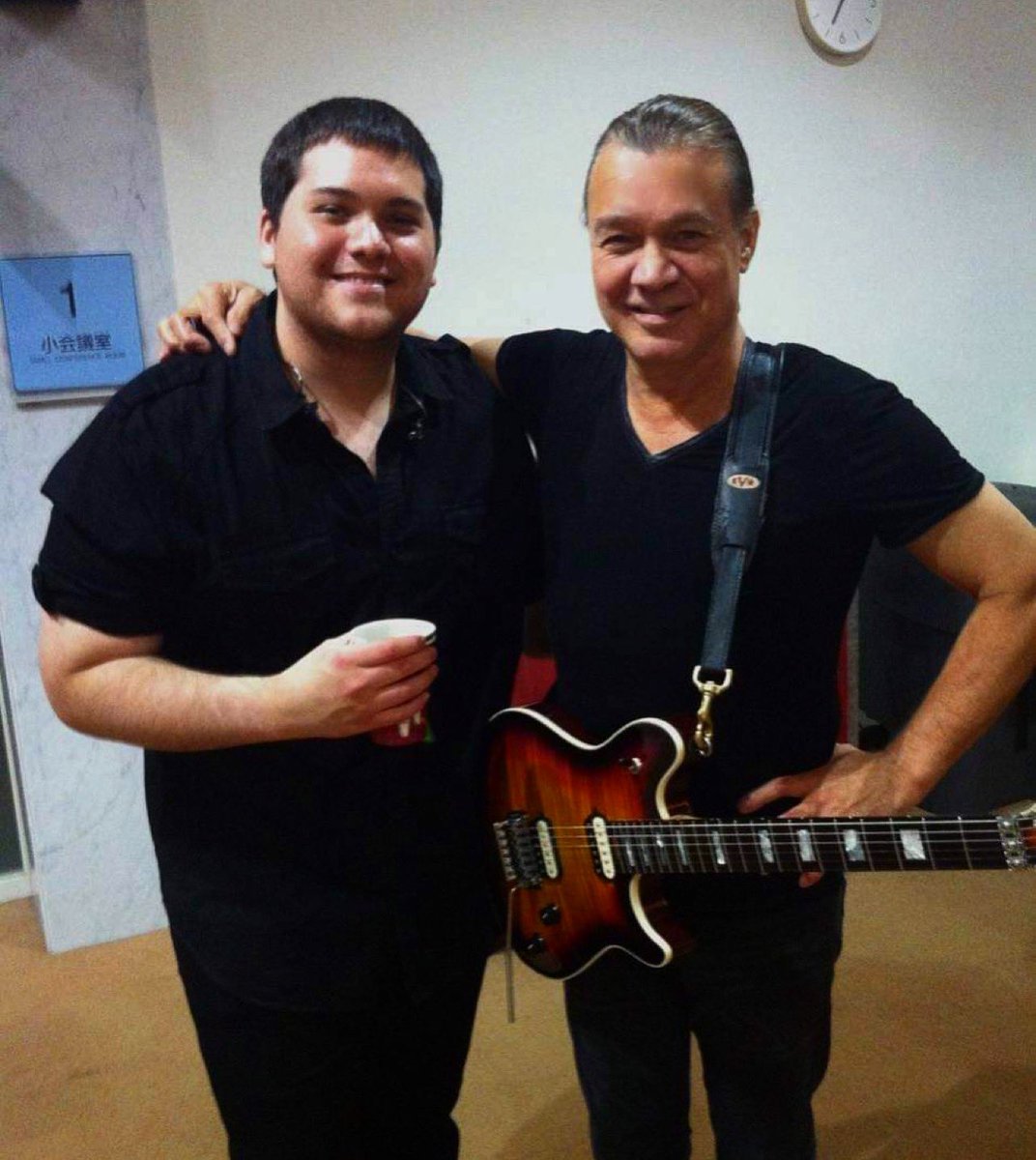 Wolf Van Halen tweet media