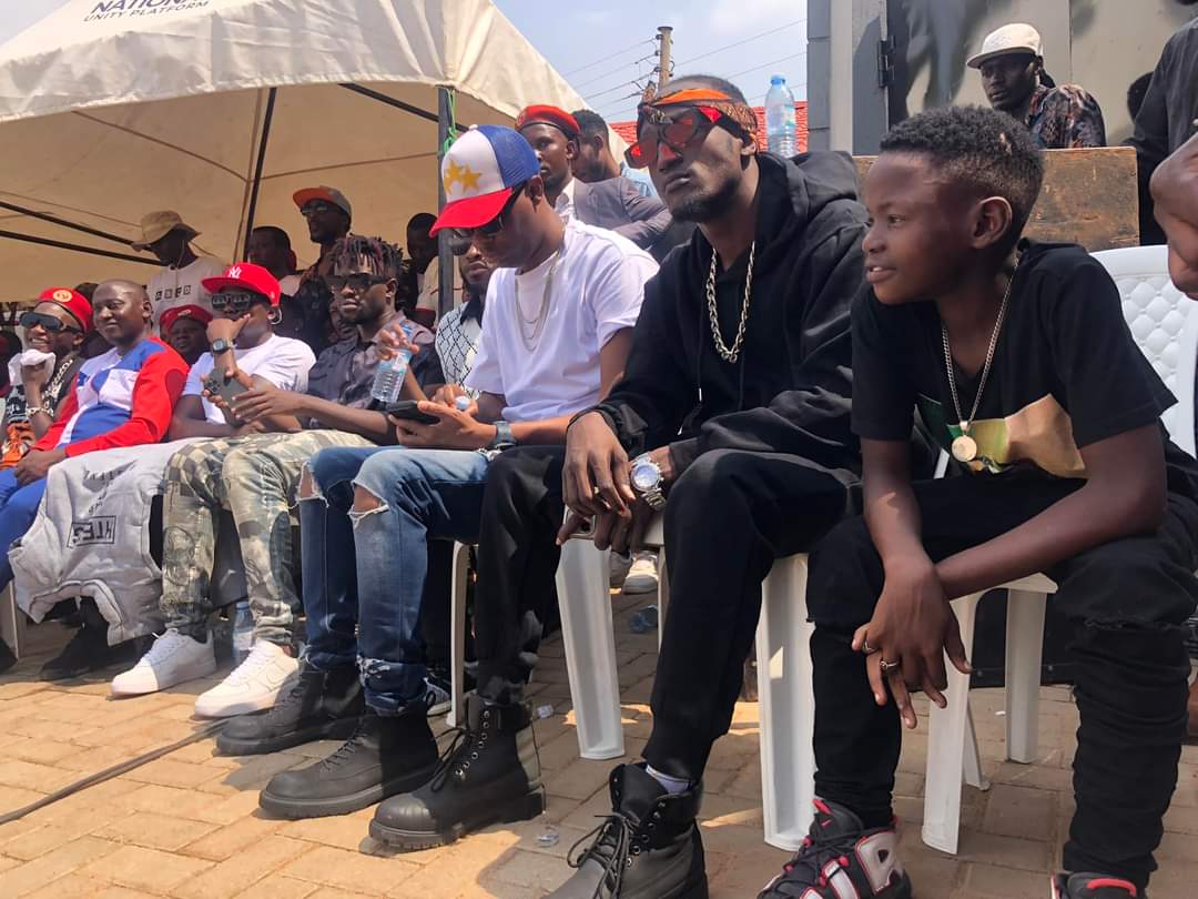 Uganda's number one and most trending star Big Eye Starboss, alongside Banana hitmaker Fik Gaza are in full attendance at the #PeoplesPresident movie premier at Makerere, Kavule.
#KJNews