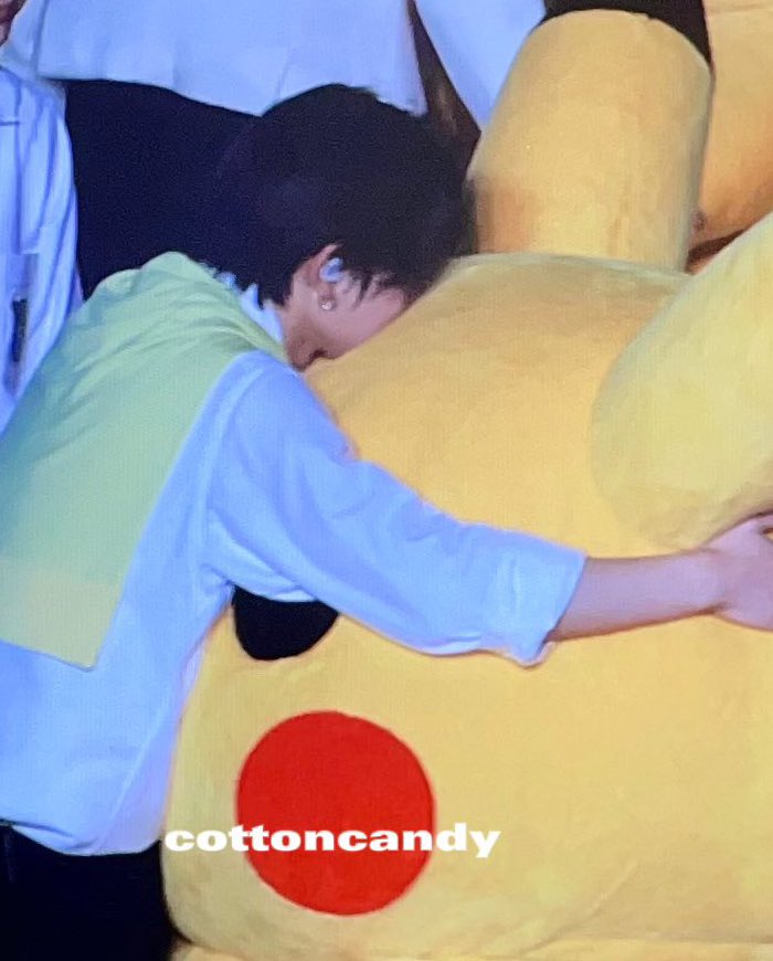 soheevanlee's tweet photo. NOOOOO I’M SO DEVASTATED 😭😭😭😭😭😭😭😭😭 AAAAA MY HEART CLENCHED https://t.co/uMvO8lCckH