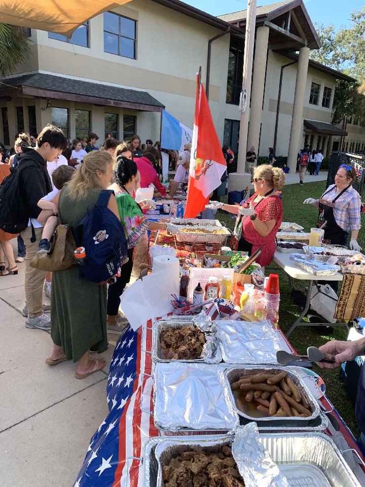 The International Food Fest was back on campus Thursday afternoon outside the Middle School! Thanks to all of our wonderful parent volunteers who shared their amazing treats from around the world with us. #InspiringExcellence #worldclasseducation