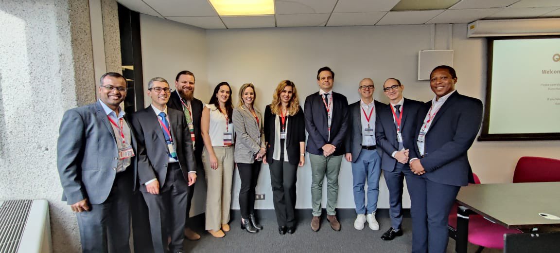Meet @SCMRorg Clinical Practice Committee - a part of the group could attend the in person meeting - at #CMR2024 in London 👏 We bring you #whyCMR clinical standards across several different domains 😎 @rmanka_ is the incoming chair. Congrats and best wishes!