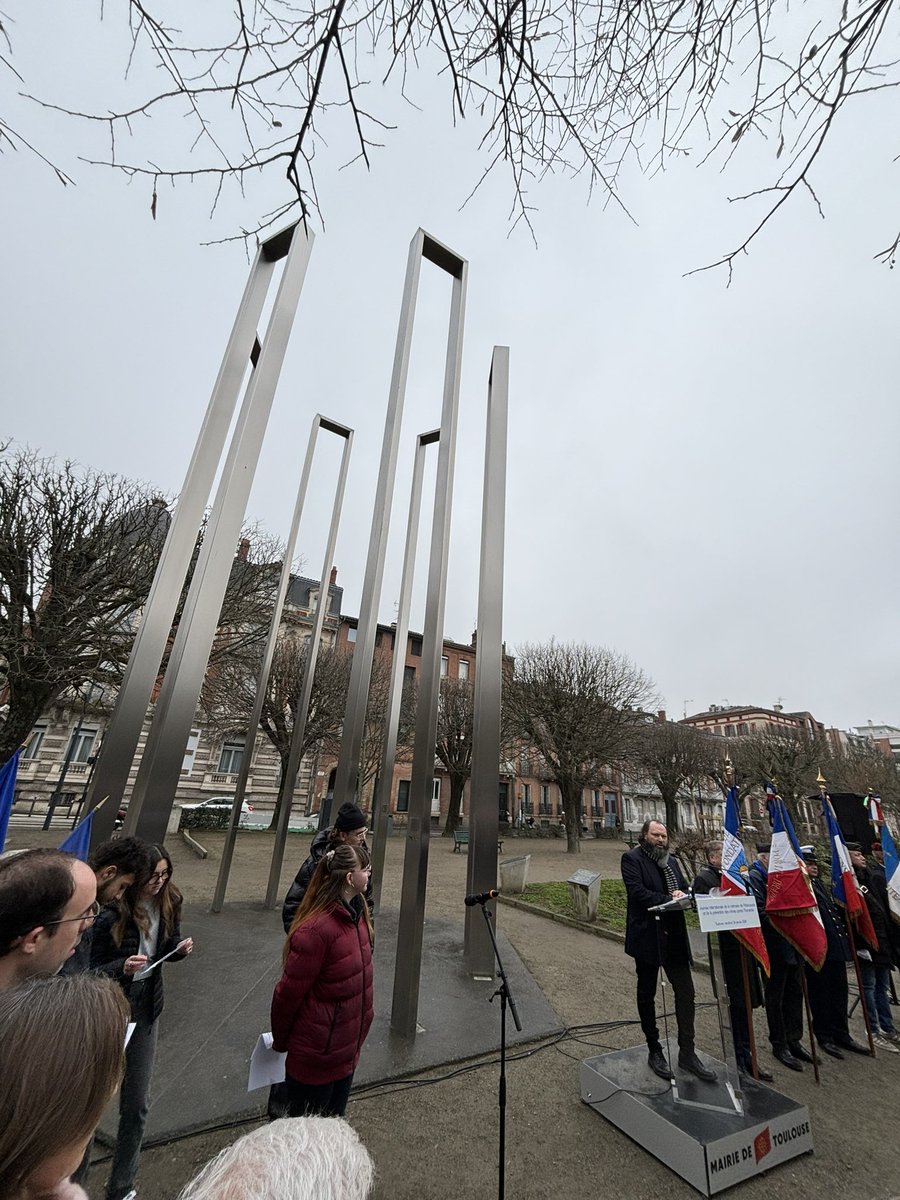 Amélie Mahé tweet media