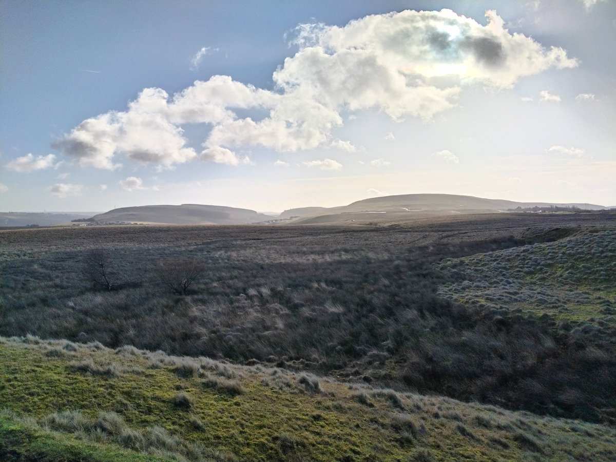 AilinKee's tweet photo. Gelligaer & Merthyr Common was quite stunning this morning. A tad windy! Then a short hop to Rhaslas which was little quieter. #natureconnection #getoutside #getoutdoors #visitmerthyr #visitwales https://t.co/vTThuZujgo