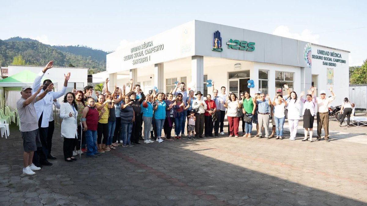 ¡Seguimos fortaleciendo los dispensarios de la Zona 6! 💪

En el ámbito de la gestión en #MoronaSantiago, entregamos un nuevo sillón odontológico en San Isidro en beneficio de 5️⃣8️⃣5️⃣ personas. 🫶🏥