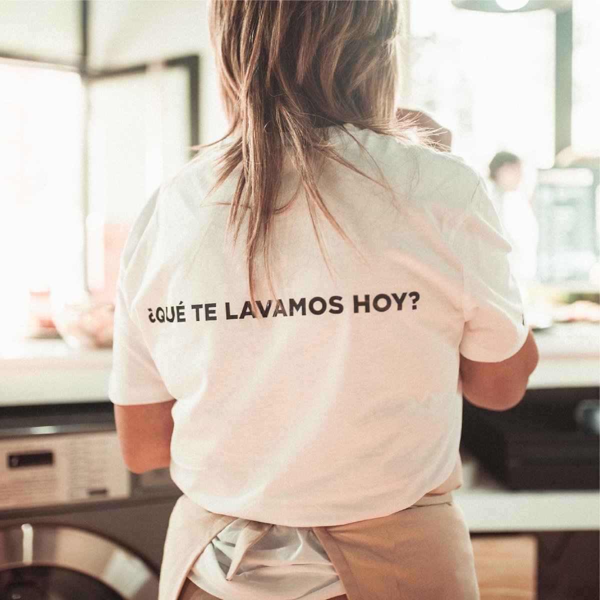 telelavo's tweet photo. 👚La blusa que compraste en aquel mercadillo es una reliquia que hay que cuidar. Tráela a Telelavo y le damos más años de vida.

👗Con tus prendas en Telelavo el planeta también recupera años de vida. 

📲 https://t.co/98dTjAxC1o

#yonolavo #yotelelavo https://t.co/sym5Odiv9Y