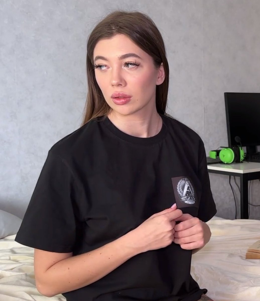 Sex_One_Sex's tweet image. what about this one?