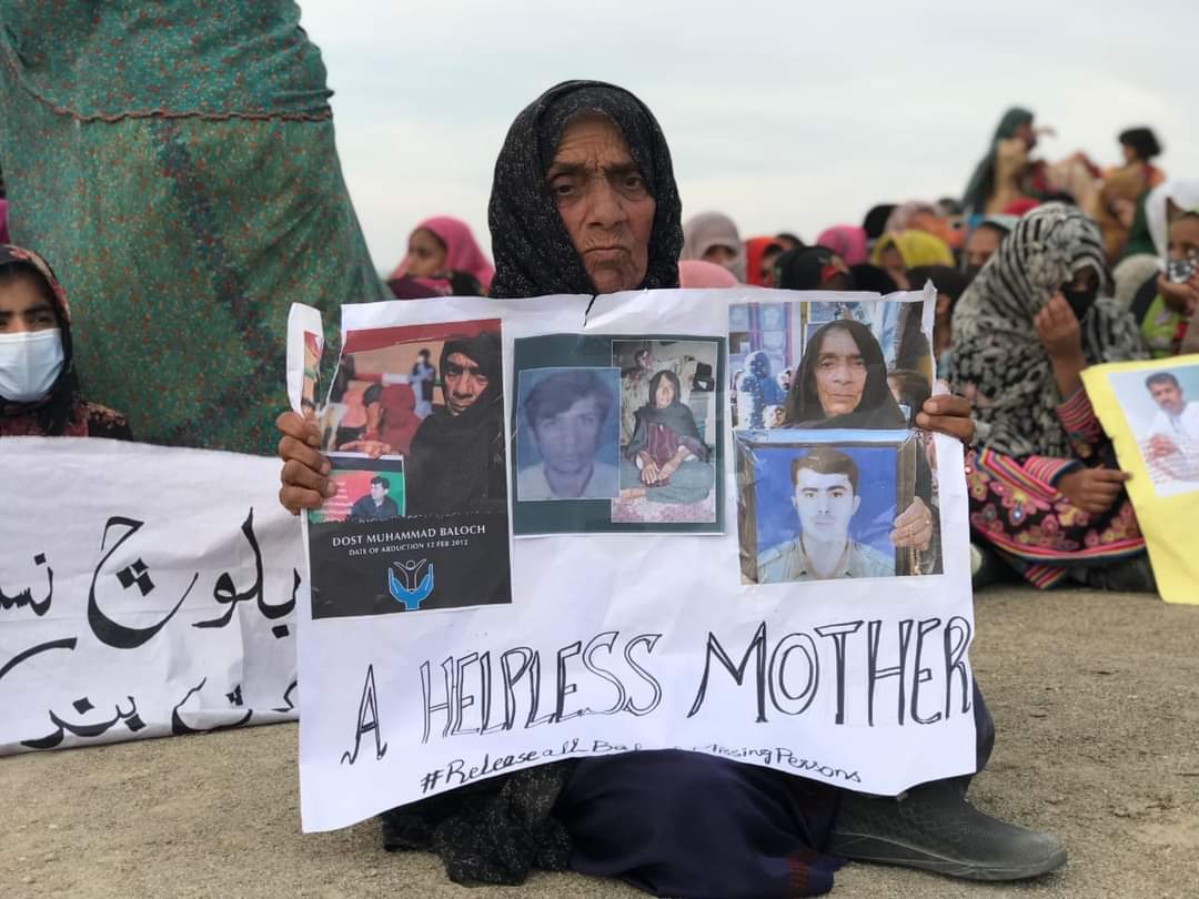BalochYakjehtiC's tweet photo. Women and children, including thousands of people, are taking to the streets in every corner of Balochistan in support of the Baloch March and against the genocidal policies of the state towards the Baloch nation.

Today, hundreds of women led a rally against Baloch genocide and in support of the long march in the Paroom area of Panjgoor. The strong support of the Baloch nation for the long march and movement against Baloch genocide demonstrates the anger people have against the state in Balochistan.

The human rights of Baloch people should be considered as equal to the human rights of other people on Earth. The Baloch nation is being targeted based on their national identity for a very long time.

Help us to end Baloch Genocide by signing this Petition: 🔗 Link: https://t.co/uklTNHDjK0 
#MarchAgainstBalochGenocide