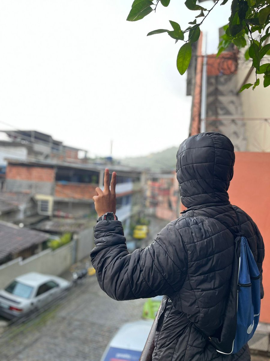 ✌🏽🕊️