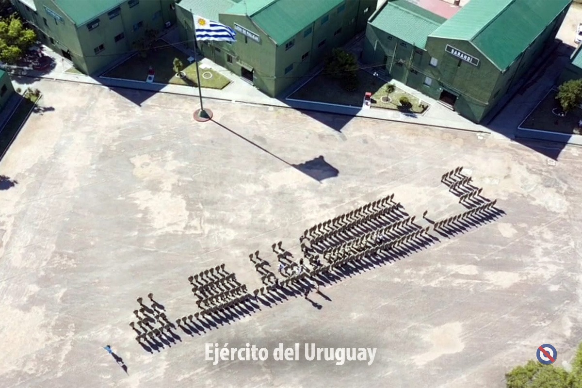 EJÉRCITO DE URUGUAY - Página 44 GExiXlrXMAAN7ug?format=jpg&name=medium