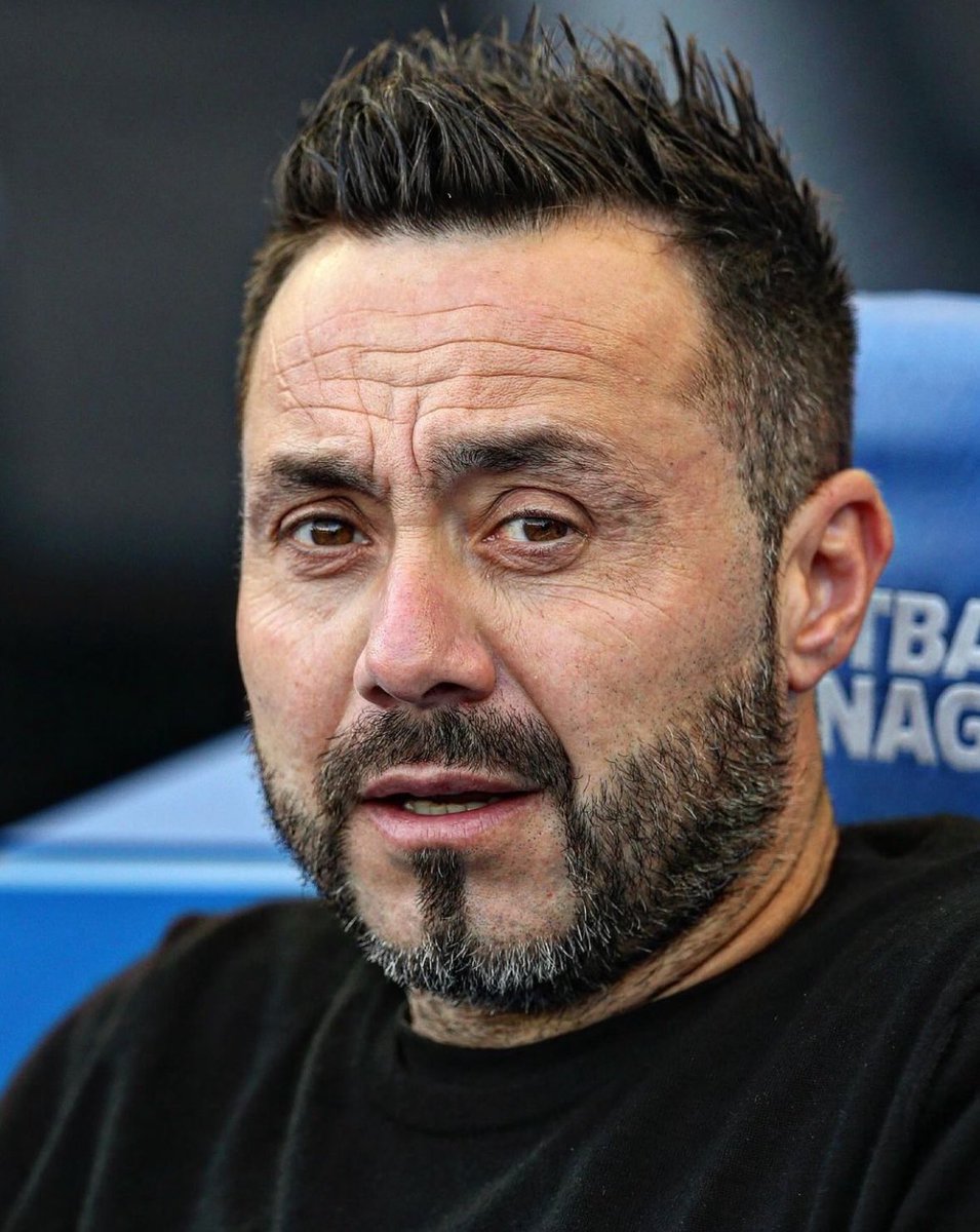 FabrizioRomano's tweet photo. 🔵🇮🇹 Roberto de Zerbi on Liverpool job links after Klopp decision to leave: “No news about that”.

"My focus is on the end of this season. We want to focus on our targets”, via @ryanadsett. https://t.co/tuPvTqiiDX