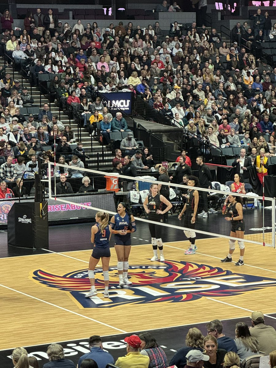 Proud to be the official sport medicine supplier to the <a href="/GR_Rise/">Grand Rapids Rise</a>!! Great opening night. <a href="/kenzisholz/">Ken Zisholz</a> and friends proud to attend!!  #RiseUp!!