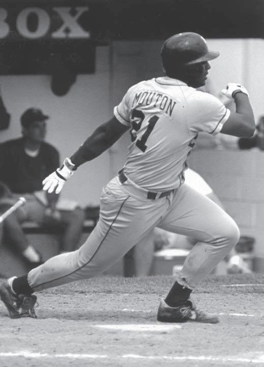 CountdownLSU's tweet photo. College Pitchers Nightmares in 1991, Lyle Mouton. 2️⃣1️⃣-Days until Baseball at The Box returns for @LSUbaseball #LSU #GeauxTigers
23-HRs, 35-Dbls, 122-Runs, 103-RBI, & 25-SBs in just two years!! https://t.co/p3CRDFkdNu