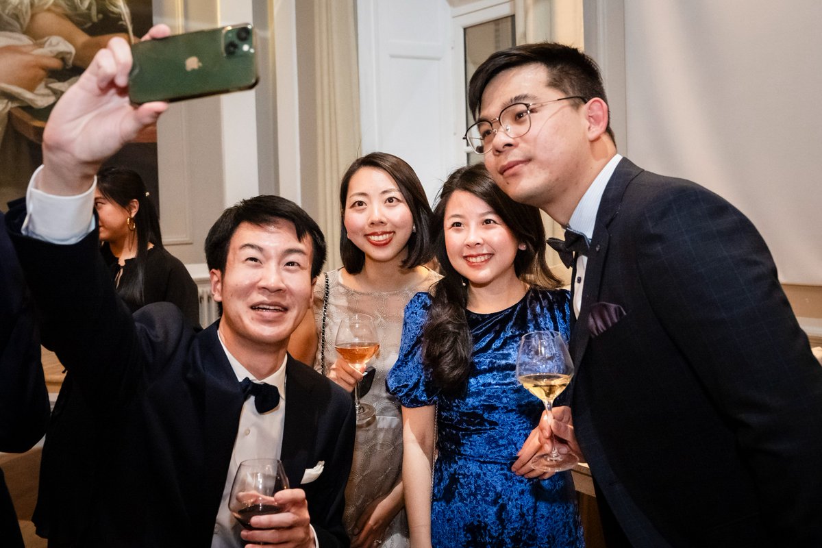 🍾 The arrival of our January 2024 intake calls for celebration! Hosted at the HEC Paris Chateau, new participants attended the Welcome Cocktail in their party best and raised a glass to the beginning of a beautiful journey!

#backtoschool - #cocktailhour - #hecmbawelcome