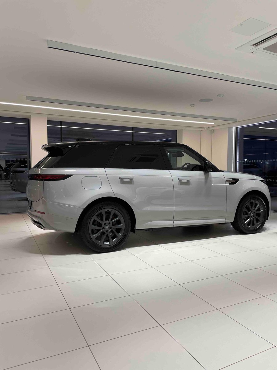 Spirit Land Rover tweet media