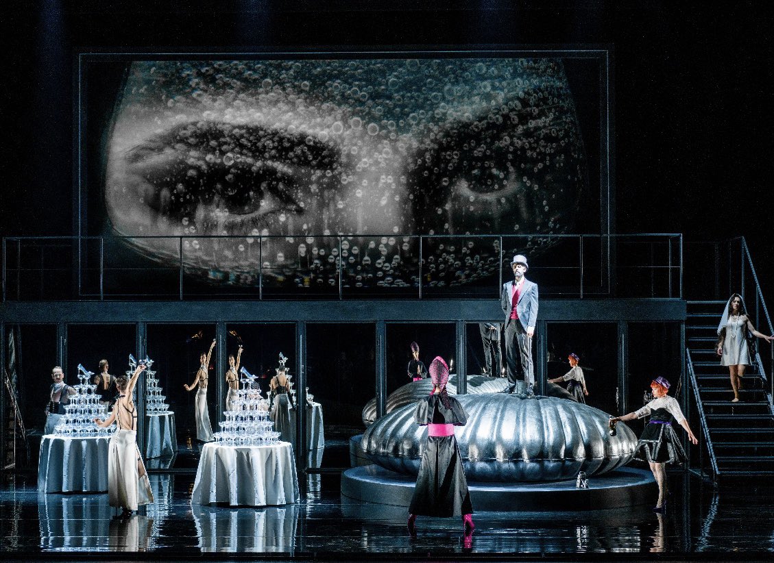 pcarrcomposer's tweet photo. POWDER HER FACE - show #2 in Leeuwarden @Reisopera @Thomas_ades #powderherface https://t.co/4ZkwGX9n0k