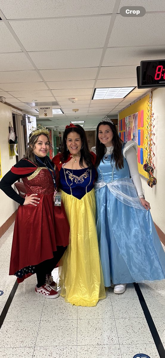 SheydaBorges's tweet photo. Kings and Queens
#amplify
#kindergartenteacherlife
#duallanguageteacher
@ACEDallasISD 
@EdwardTitche 
@dallasschools https://t.co/1kuMxYFRne