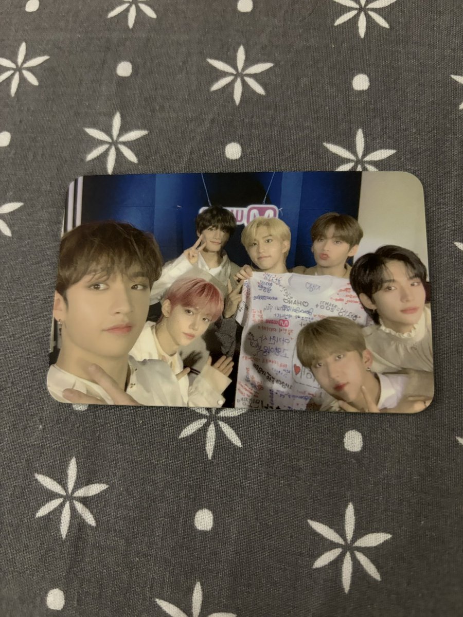 jujunougat's tweet photo. WTS Stray Kids photocard Mwave

- Levanter Mwave
- Miroh Mwave 

Take offers 😊 https://t.co/wauRZZW0G4