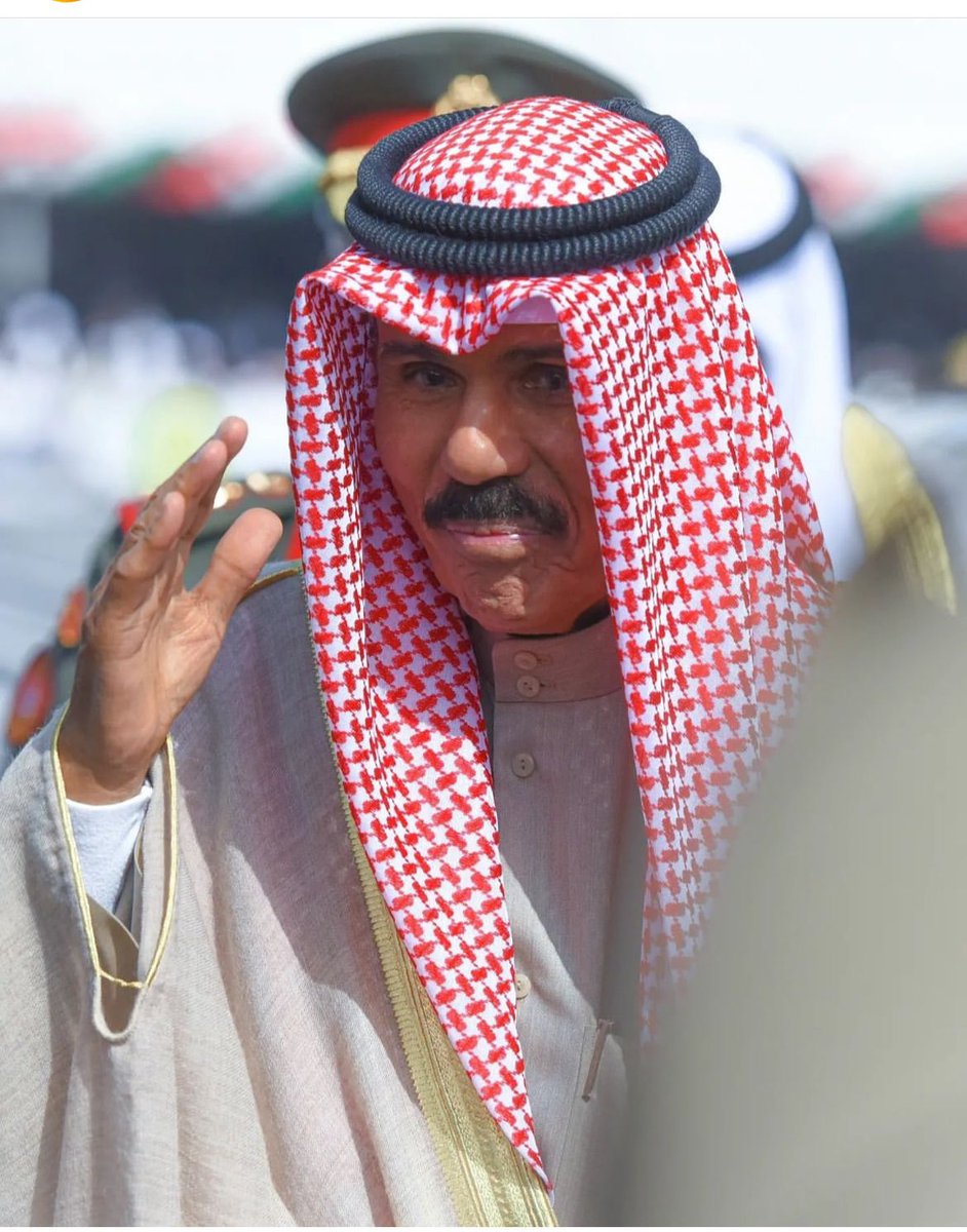 انتهى الحداد ورفعت الأعلام ، طبت حياً وميتاً يا أمير العفو وطاب ذكراك بين الخلائق خالداً . . . 
رحمك الله واسكنك فسيج جناته

 أمير البلاد الراحل الشيخ : 
#الشيخ_نواف_الاحمد_الصباح