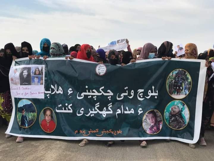 Sangat_Baloch_'s tweet photo. More footage of #Parom today rally against #BalochGenocide https://t.co/7Lmbt8RjxK