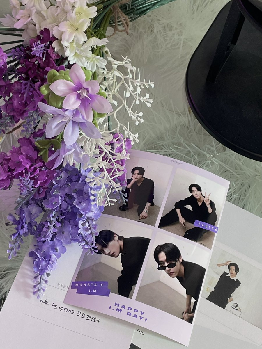 b1u2print's tweet photo. 카페 먼로
무채색과 보라색의 조합이 이렇게 예쁠 수 있다는 걸 알게 해준 카페 차분했던 분위기가 딱 창균이 같았음 영상회 못 봐서 아쉬웠지만 여러 소품들 보는 재미로 만족했음
#똑똑_비오는날엔_안녕사랑해 https://t.co/jFqq7aZIEs